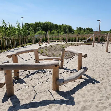 アパート Aqua Polanki B 209